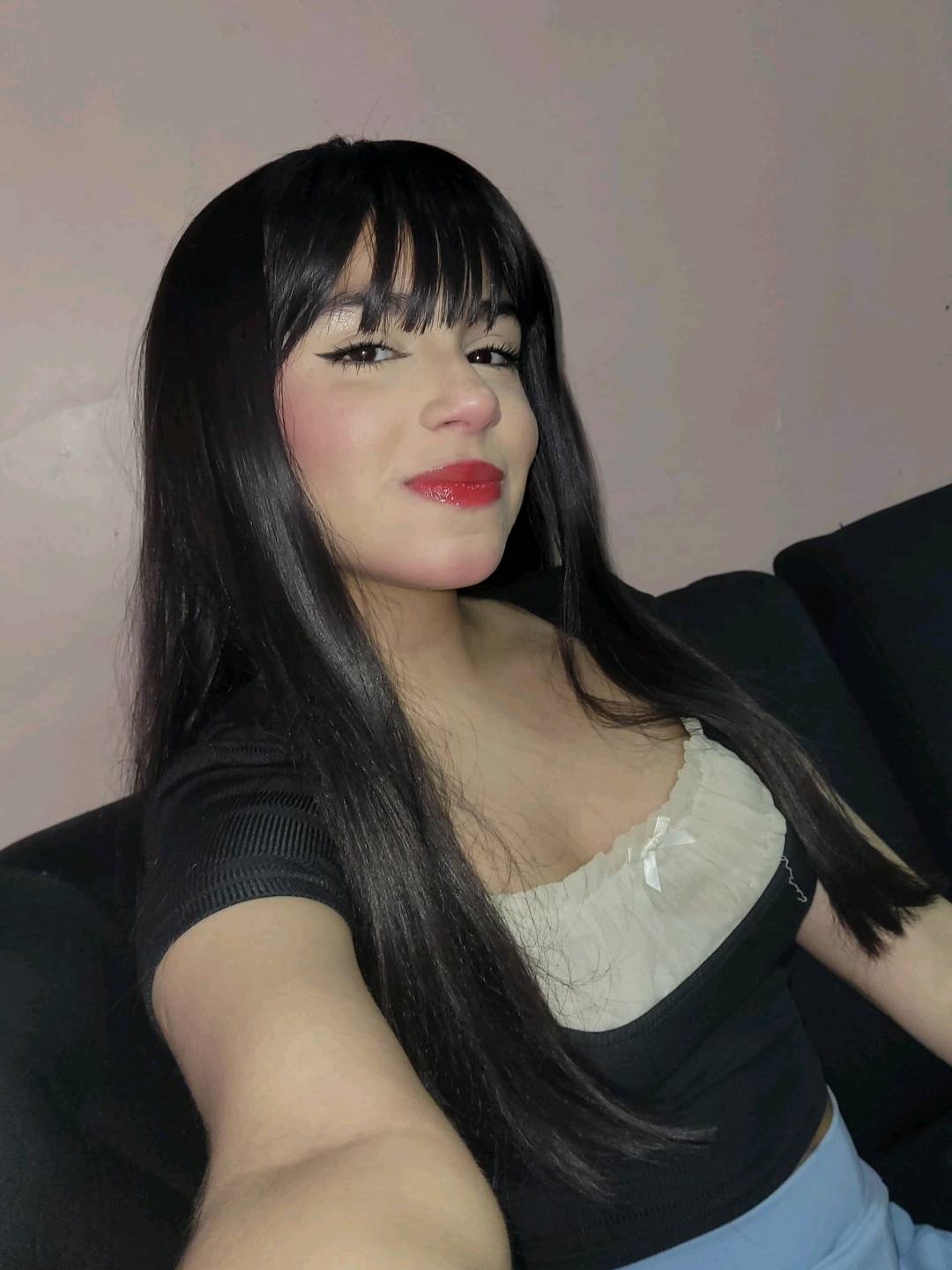 Annie — mulher real no chat de vídeo MulherChat