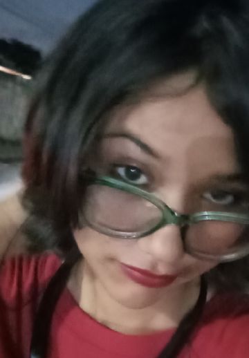 Nena — mulher real no chat de vídeo MulherChat