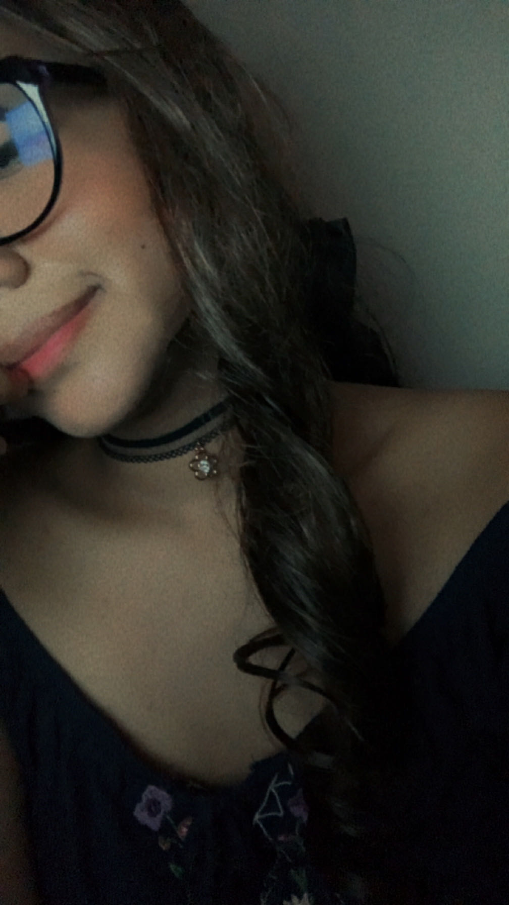 Ale — mulher real no chat de vídeo MulherChat